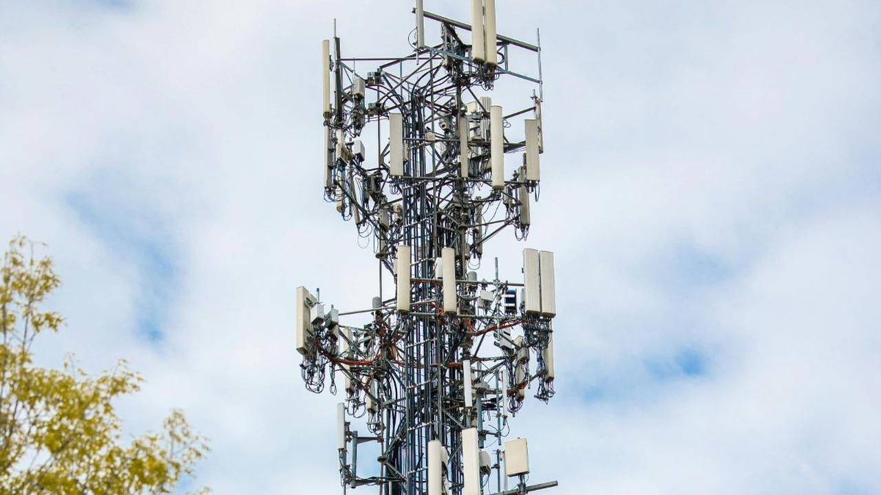 Saat ini, telah terdapat 118 BTS 4G yang sudah siap digunakan atau&nbsp;on-air, dari total 630 BTS 4G yang akan dibangun.&nbsp;