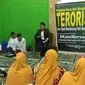 Ketua Umum LDNU PBNU Maman Imanulhaq mengatakan kericuhan yang terjadi di Mako Brimob Kelapa Dua Depok Jawa Barat seolah ingin menunjukkan bahwa negara dalam kondisi sudah rapuh. Foto (Liputan6.com / Panji Prayitno)