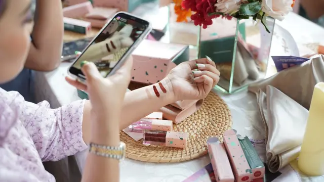 Gandeng Monica Amadea, Luxcrime Rilis Lip Stain dan Lip Gloss untuk Hasilkan Ombre Lips yang Sempurna