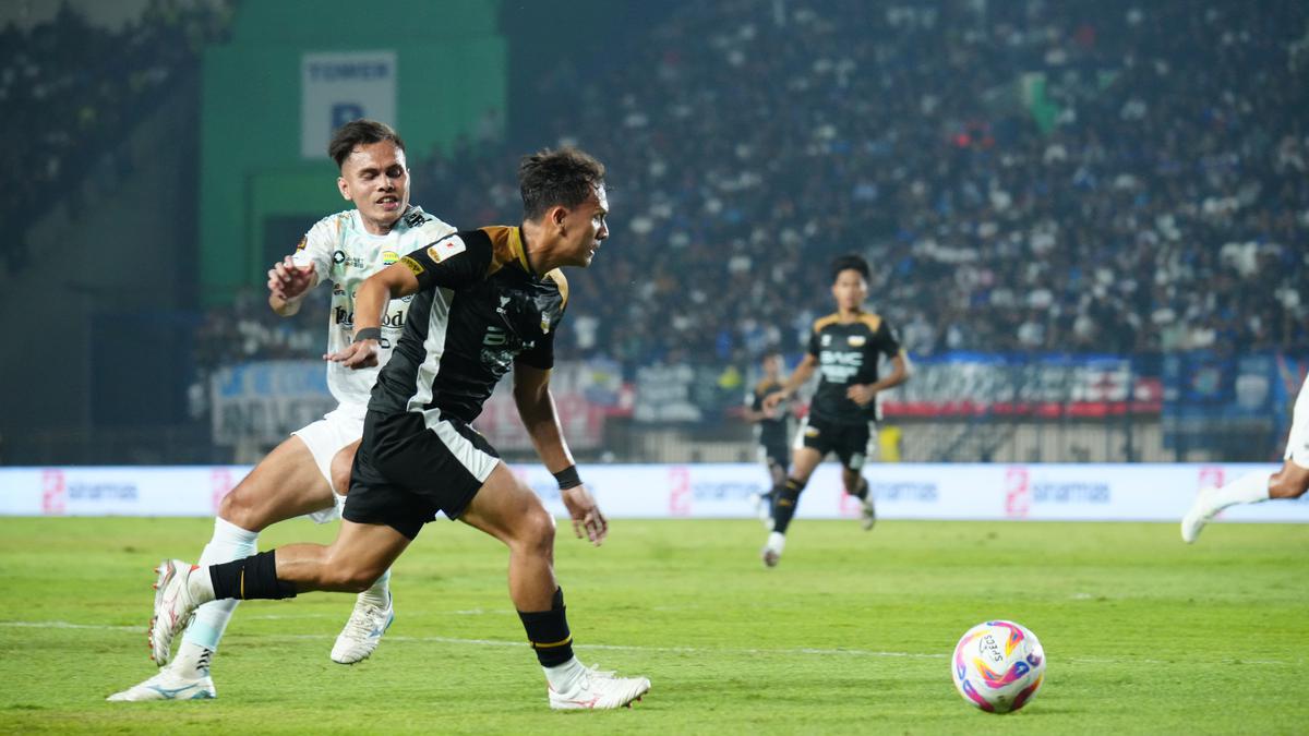 Piala Presiden 2025: Kemenangan di Depan Mata Hilang, Bojan Hodak Percaya Persib Terus Berkembang