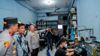 Penggerebekan lokasi penambangan Bitcoin ilegal di Medan