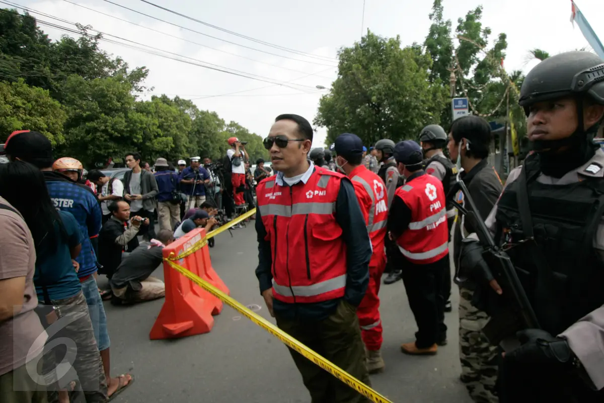 20160705-Pasca Ledakan, Petugas Jaga Ketat Lokasi Sekitar Mapolresta Solo