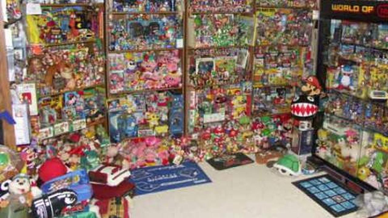Wow, pria ini koleksi 8.030 memorabilia video game!