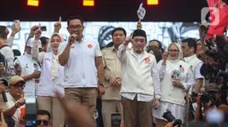 Selain massa pendukung, kampanye akbar pasangan Ridwan Kamil-Suswono (RIDO) juga dihadiri sejumlah perwakilan organisasi masyarakat (ormas) dan partai politik dalam Koalisi Indonesia Maju (KIM) Plus. (Liputan6.com/Angga Yuniar)