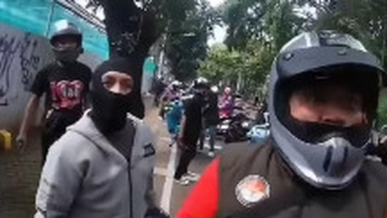 Rombongan Klub Motor Ribut Sama Warga di Jalan, Ditantang Duel Malah Ngaku Anggota lalu Ancam 'Bolongin Kaki
