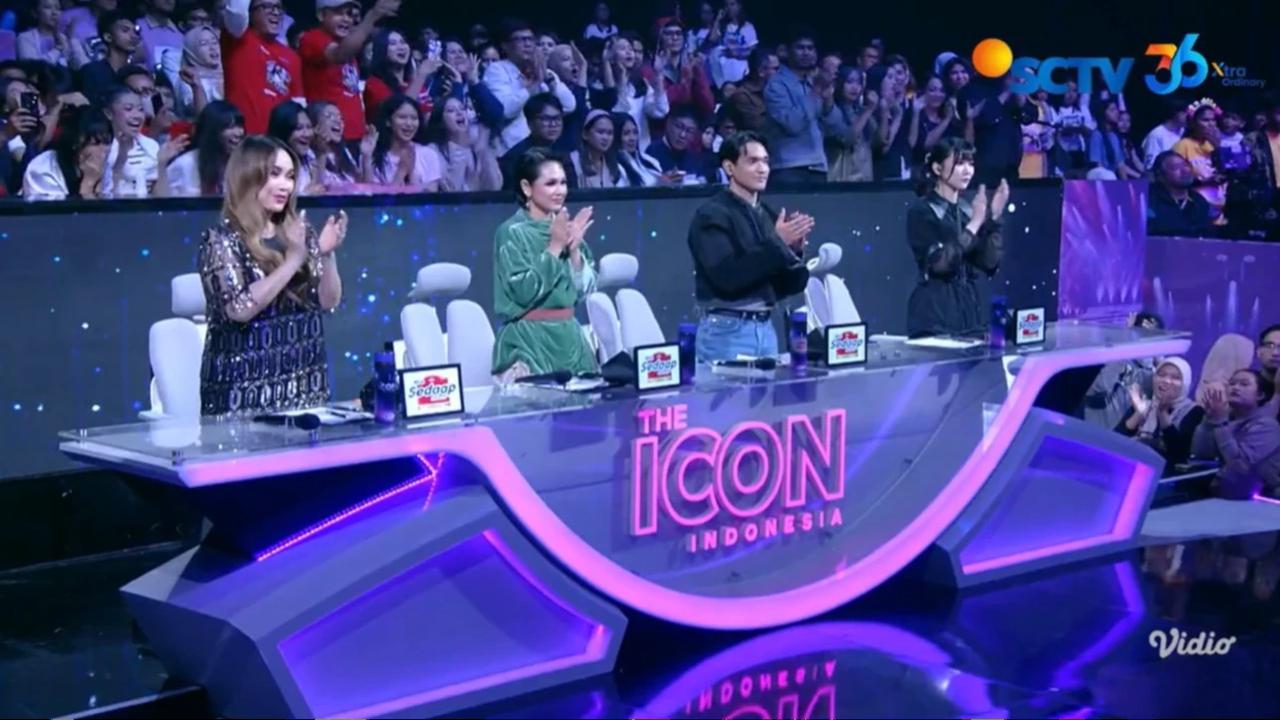 Empat Judges Memberikan Standing Ovation untuk Penampilan Sheera (Bali) dengan Lagu 'Butiran Debu'