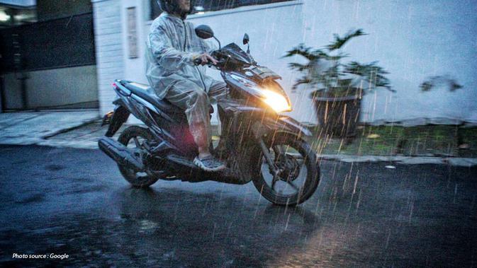 Jurus Ampuh Merawat Motor: Dijamin Tahan Banting Hadapi Musim Hujan