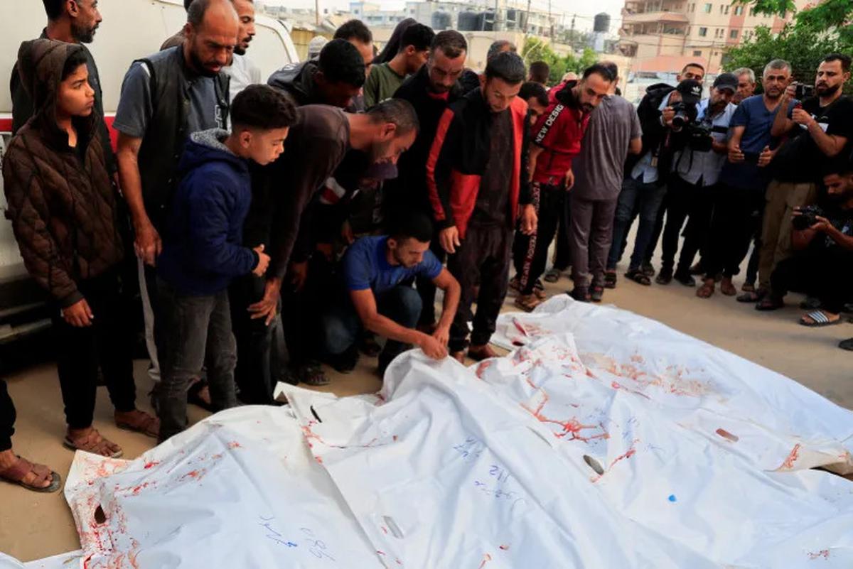 Israel Sengaja ‘Pikat' Warga Gaza yang Kelaparan dengan Bantuan Makanan Lalu Ditembaki, Bunuh 102 Orang dalam 8 Hari