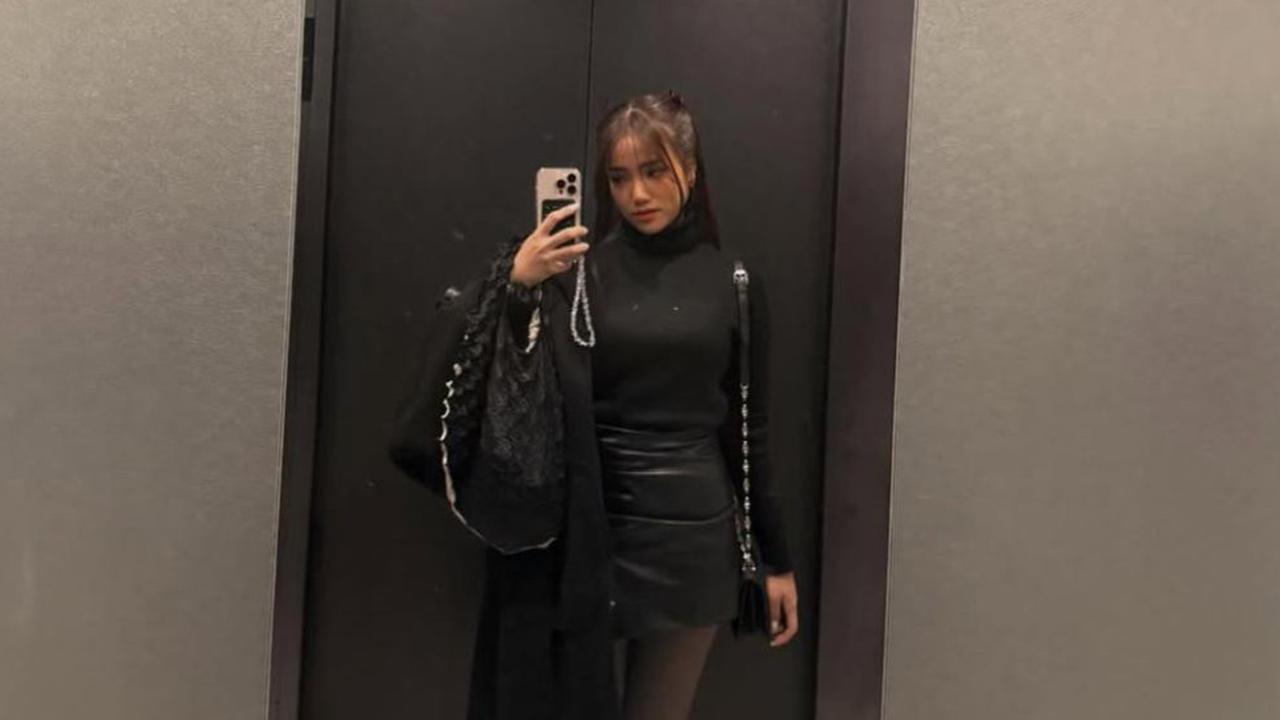 Sederet Potret Fuji Mirror Selfie Saat Liburan di Jepang, Tampil Cantik Tiap Saat
