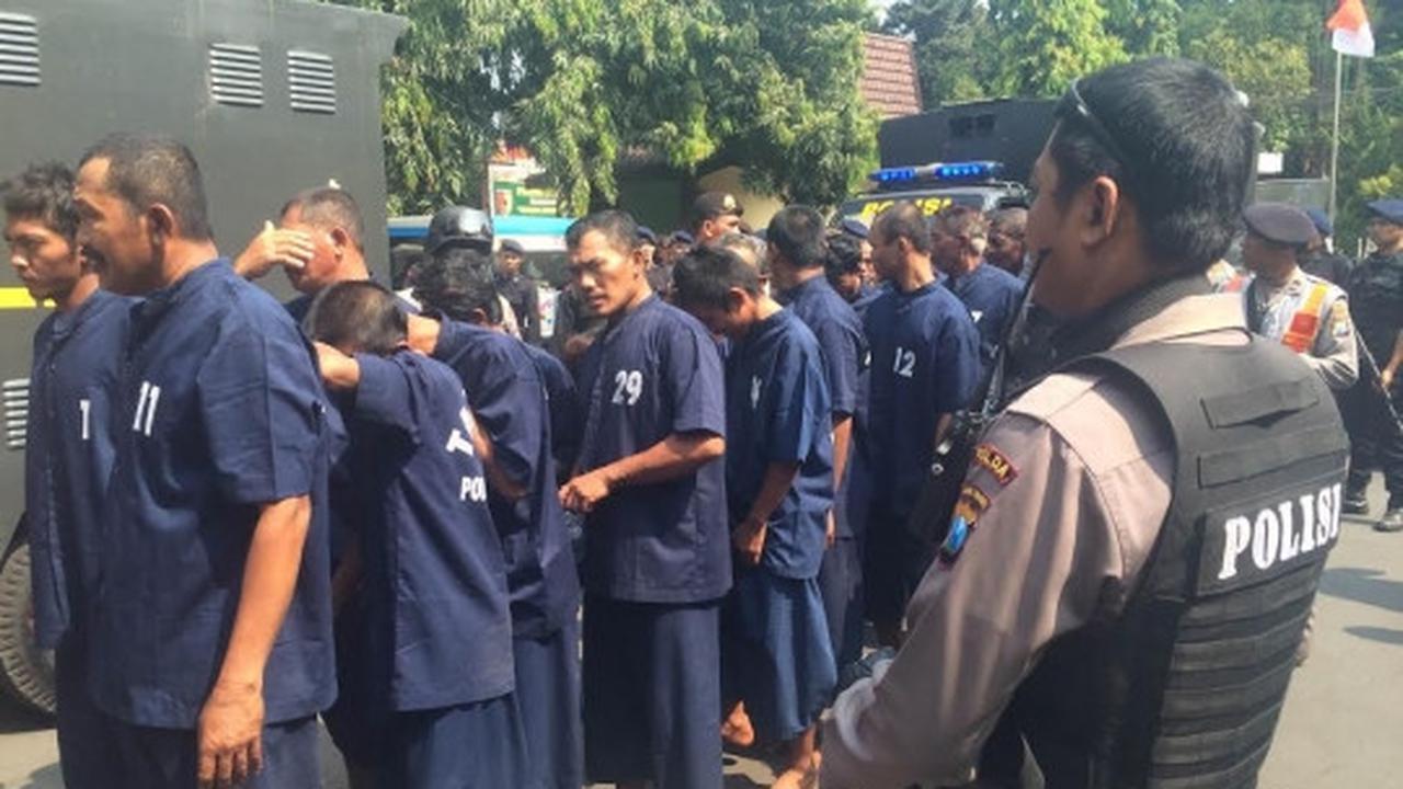 Ini tambang pasir ilegal dan lokasi penyiksaan sadis Salim Kancil
