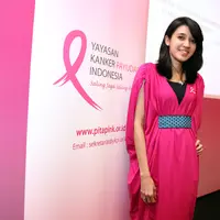 Dini Aminarti rajin kontrol ke dokter  untuk mengantisipasi penyakit kanker payudara.