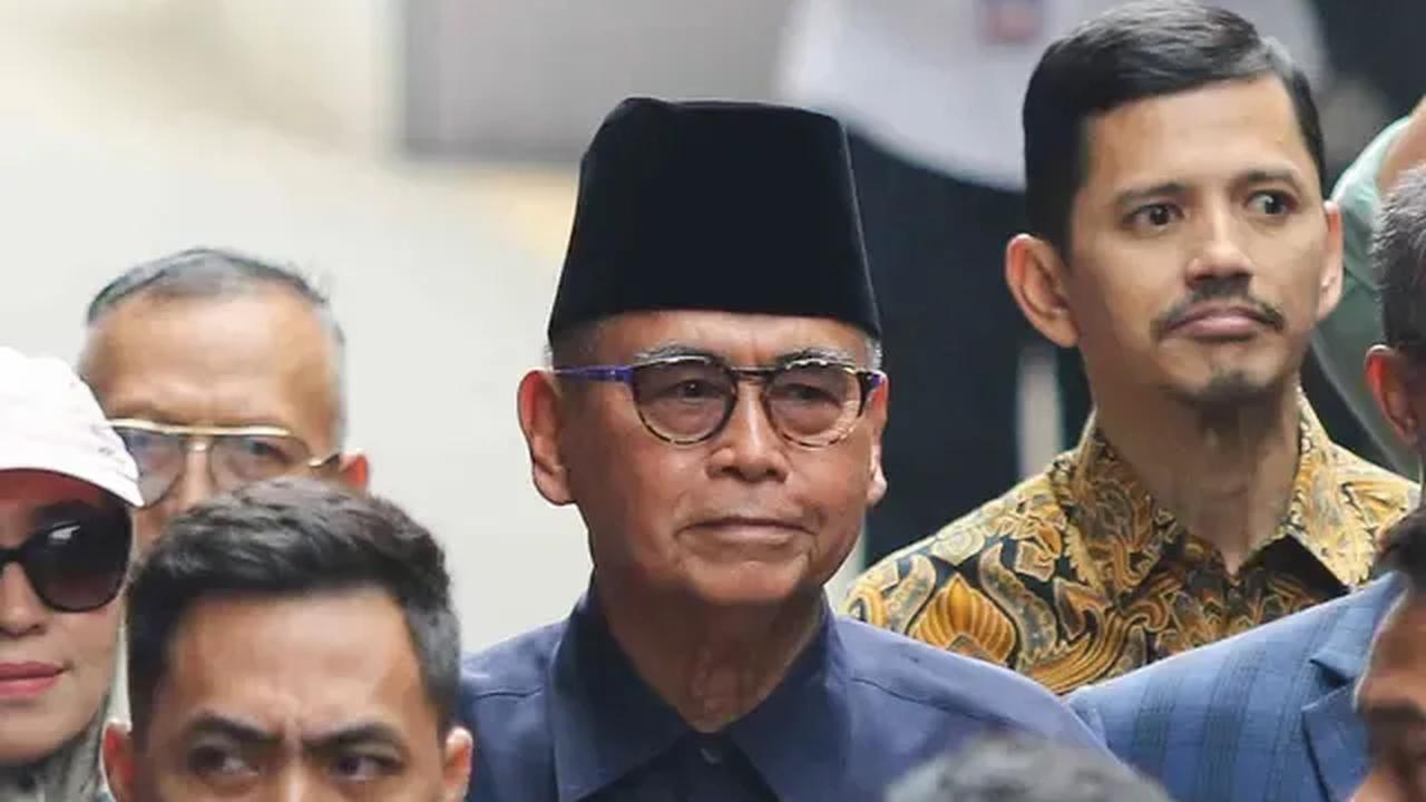 Pendalaman transaksi keuangan ini, Korps Bhayangkara bekerjasama dengan Pusat Pelaporan Analisis Transaksi Keungan (PPATK).