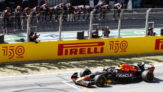 Foto: Strategi Ciamik Tim Red Bull Racing Atasi Masalah DRS dan Bawa Verstappen serta Perez Finis Satu Dua di Formula 1 GP Spanyol
