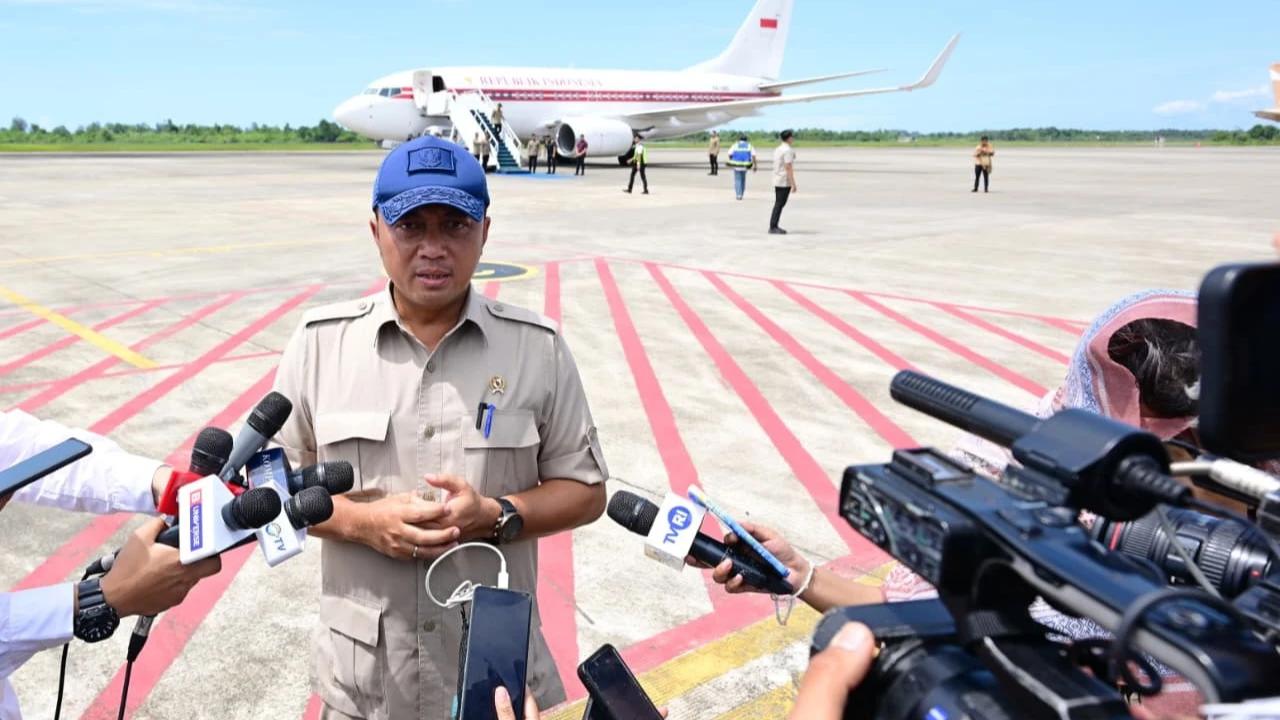 Pemerintah Beri Lampu Hijau ke Masyarakat Gunakan Kayu Gelondongan Sisa Banjir Sumatra
