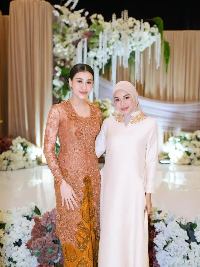 Aurel Bersama Aaliyah Massaid (Foto: Instagram @aurelie.hermansyah)