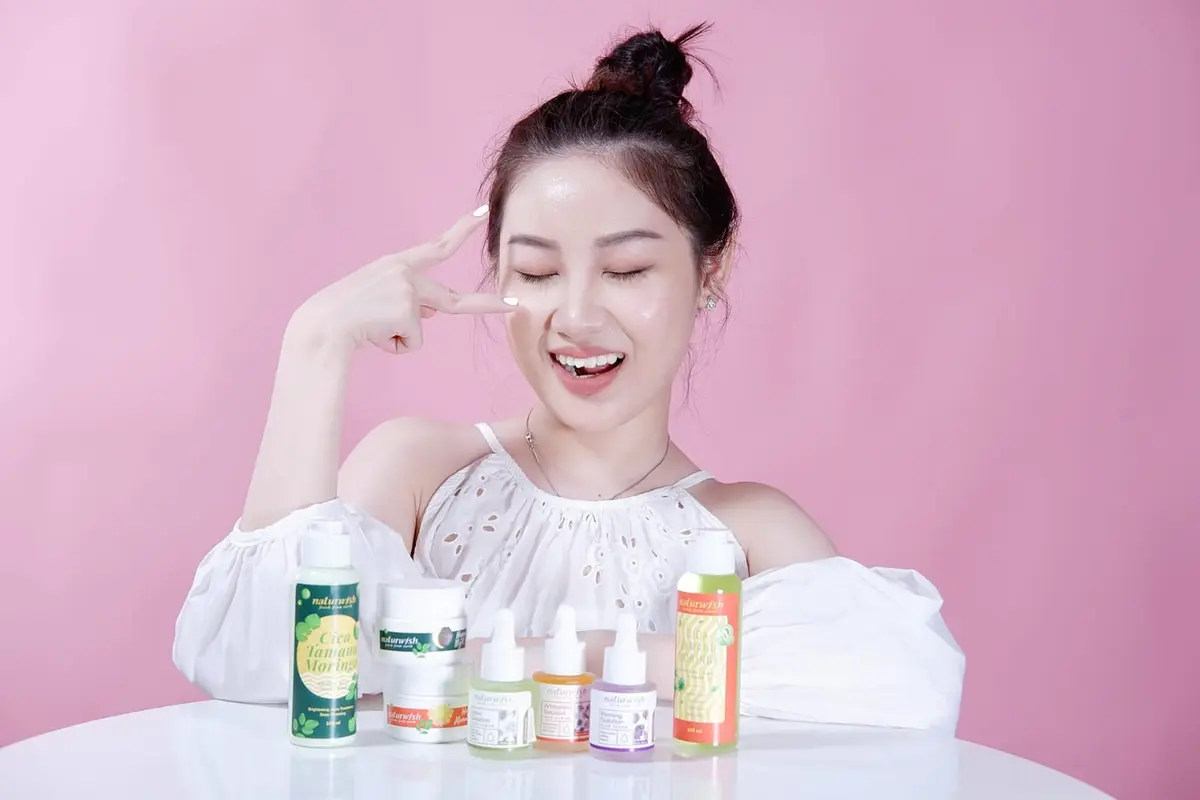 Diary Fimela: Hempas Insecurity dengan Merawat Diri, Naturwish Hadirkan Skincare Berbahan Alami