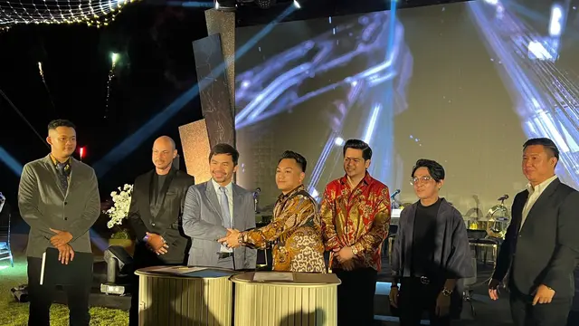 Petinju kelas dunia asal Filipina, Manny Pacquiao yang memiliki julukan Pacman, membuka Pacman Sport Bar dan Lounge di Bali