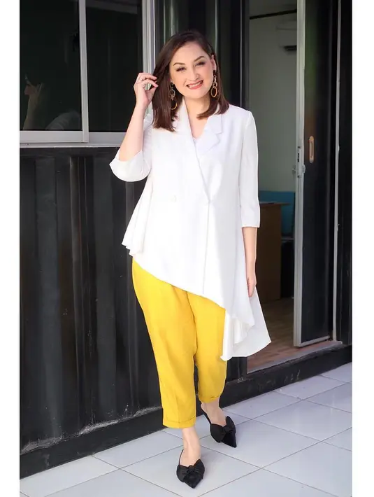 (Instagram/monaratuliu)