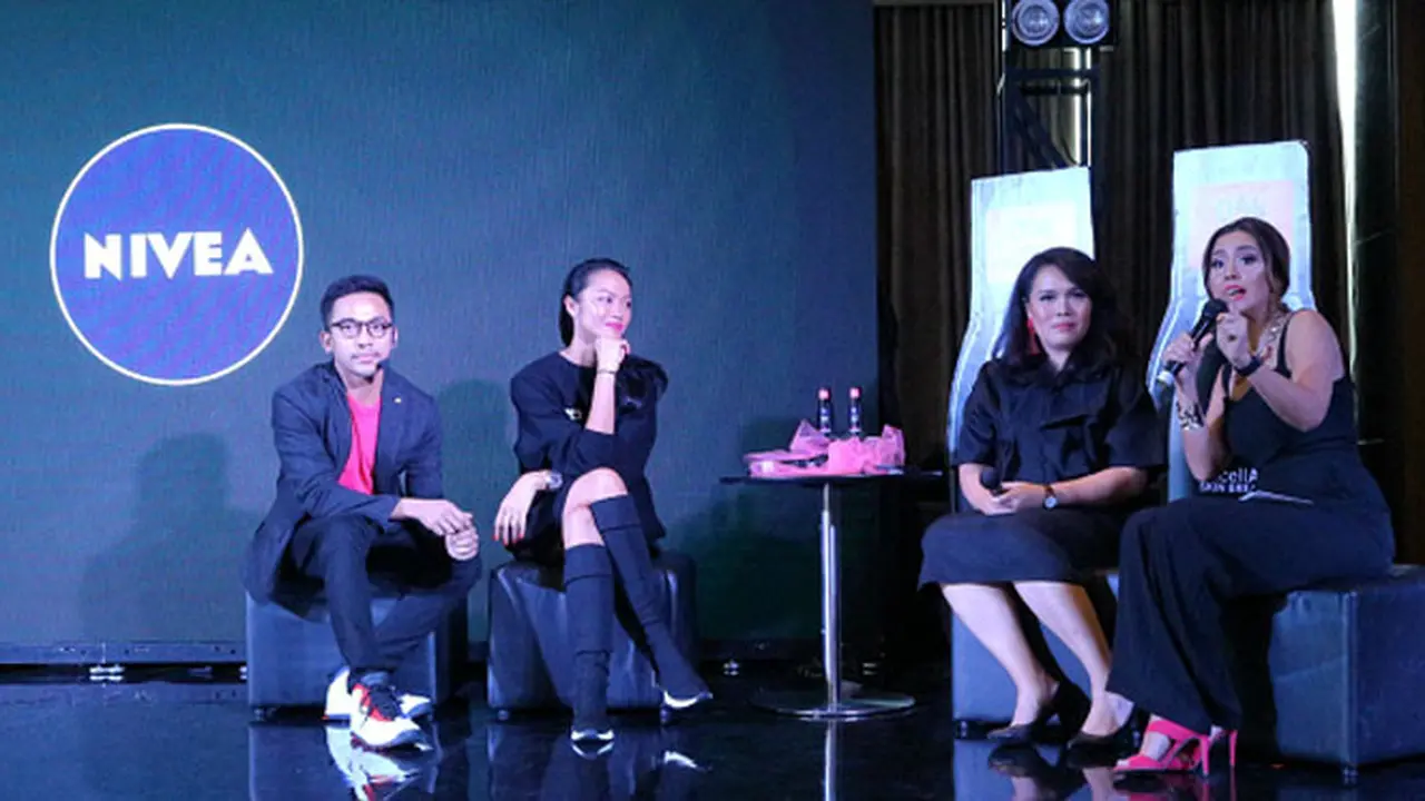 Bubah Alfian Rekomendasikan Pembersih Heavy Makeup Andalannya