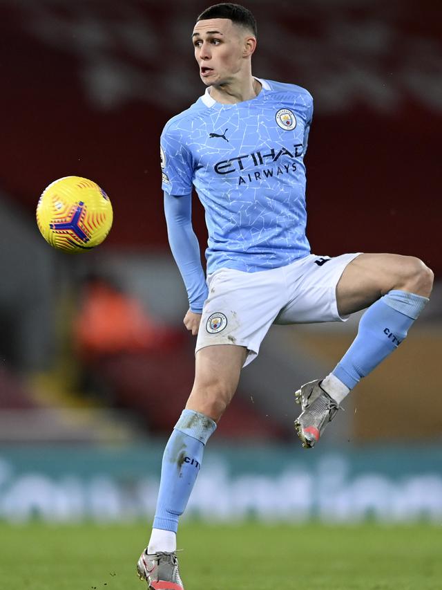 Manchester City Pesta Gol di Anfield