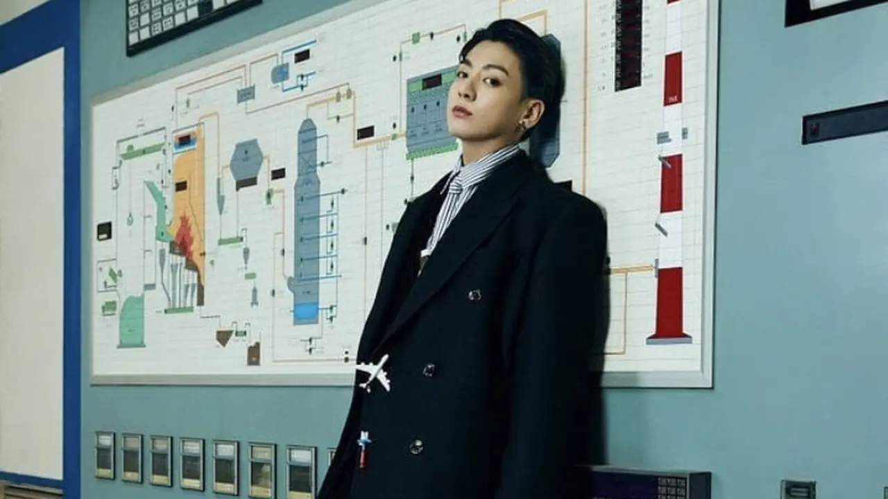 BTS Tampil Menjadi Model Pakaian Pria Louis Vuitton Fall/Winter 2021