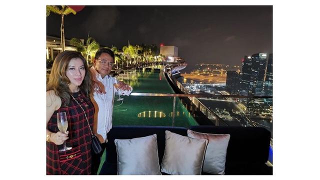 Momen Perayaan Ulang Tahun Hotman Paris di Singapura, Mewah dan Meriah