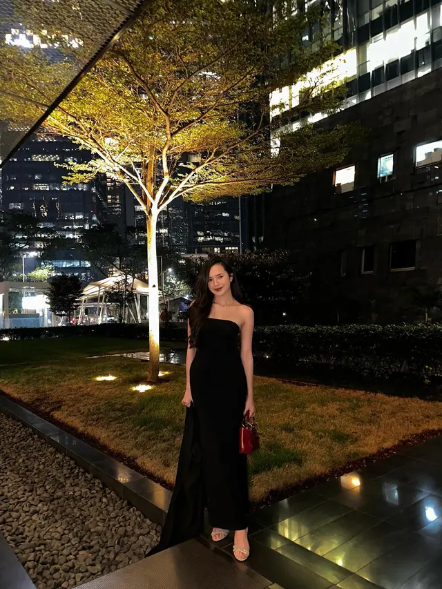 Dikabarkan Pacaran, Ini 7 Potret Beby Tsabina Bareng Rizki Natakusumah yang Seorang Anggota Dewan