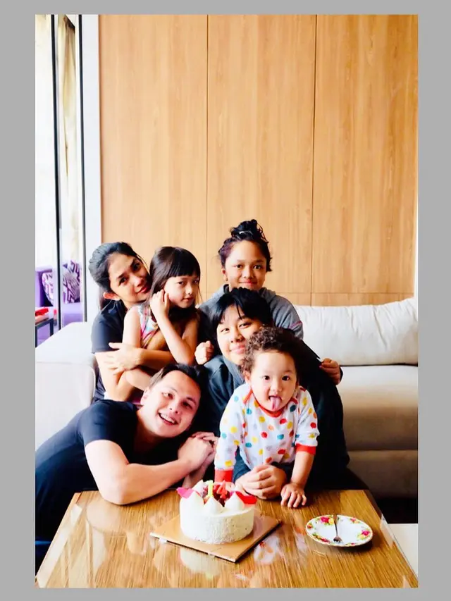 [Fimela] Ussy Sulistiawaty