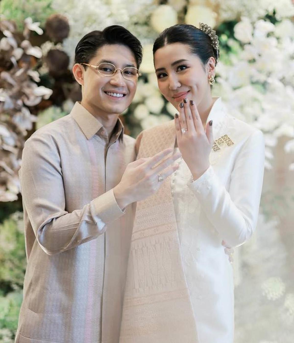 Tamara Bleszynski Berbusana Hitam di Pernikahan Anaknya, Teuku Rassya Jelaskan Duduk Perkara Baju
