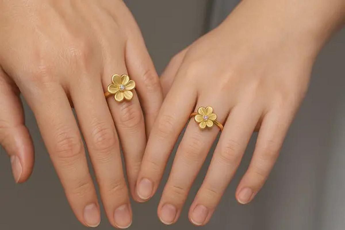 7 Model Cincin Kembar Ibu dan Anak Perempuan, Simbol Cinta Sepanjang Masa