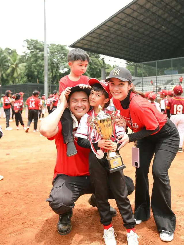 Momen Natusha Alinskie beraksi di lapangan. (credit:instagram.com/chelseaoliviaa)