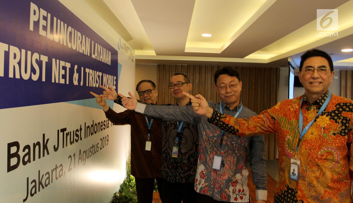 FOTO: Permudah Transaksi Perbankan dengan J Trust NET ...