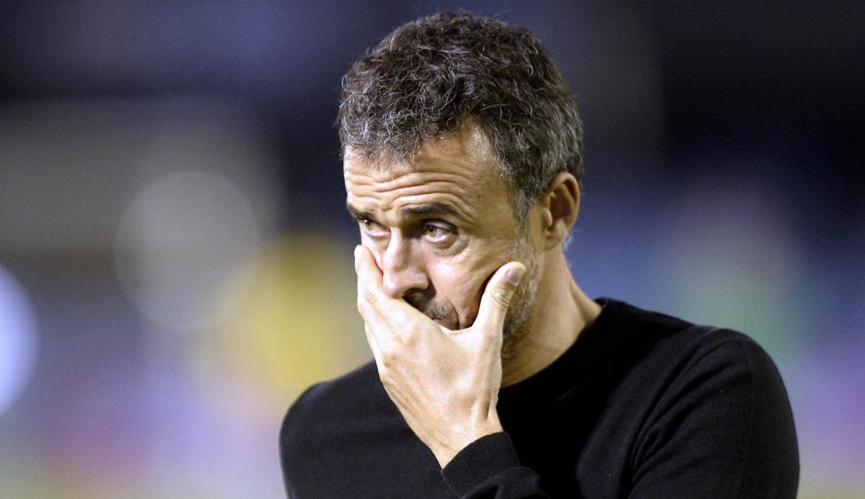 Pelatih Barcelona, Luis Enrique, turut kecewa usai anak asuhnya dipermalukan Celta Vigo. Pekan depan La Blaugrana akan menghadapi Deportivo La Coruna pada laga La Liga. (AFP/Miguel Riopa)