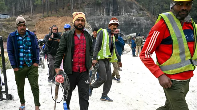 Proses Penyelamatan 41 Pekerja Tambang di India