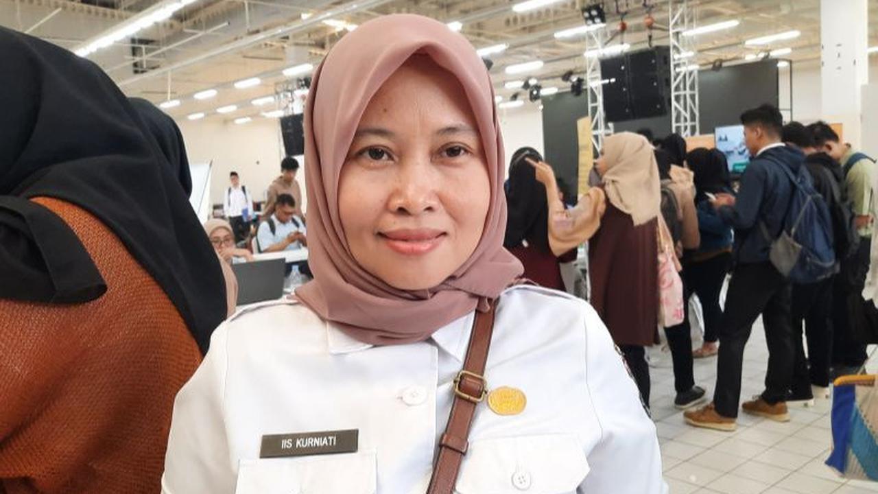 "Periode Januari sampai September saja sudah ada sebanyak 321 orang sebagai TKI. Mereka terdaftar secara resmi melalui Disnaker Kabupaten Tangerang,"&nbsp;