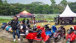 Agenda utamanya ialah riding bareng dari tempat tersebut, kemudian berombongan mengendarai Vespa menuju Panti Asuhan Al Mustofa, Desa Sumberpasir, Kecamatan Pakis, Kabupaten Malang. Kira-kira jarak tempuhnya sekitar 11 km dari start. (Foto: ist.)