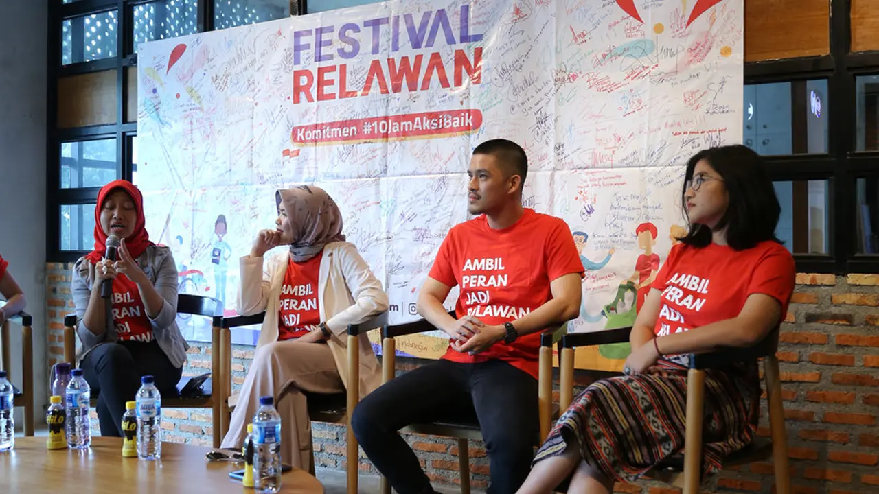 [Fimela] Mari Belanja Kebaikan di Festival Relawan 2018