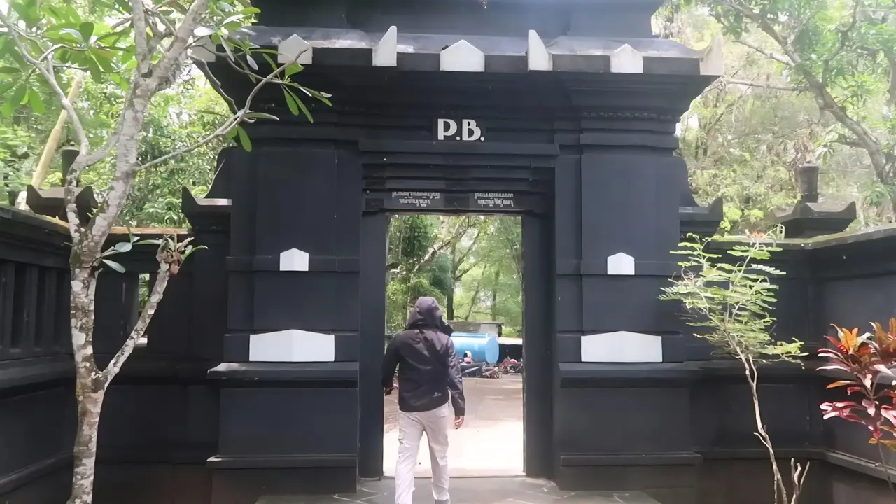 Komplek Pemakaman Raja-Raja Imogiri di Bantul