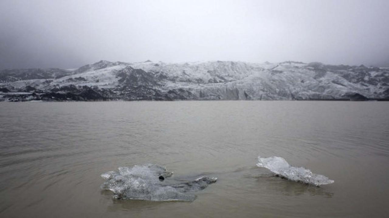 Menyaksikan fenomena mencairnya gletser di Islandia capai 1 km