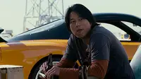 Aksi Sung Kang alias Han Lue di The Fast and the Furious