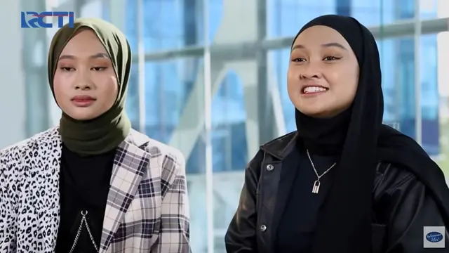 Kakak beradik Novia Bachmid (Foto: YouTube)