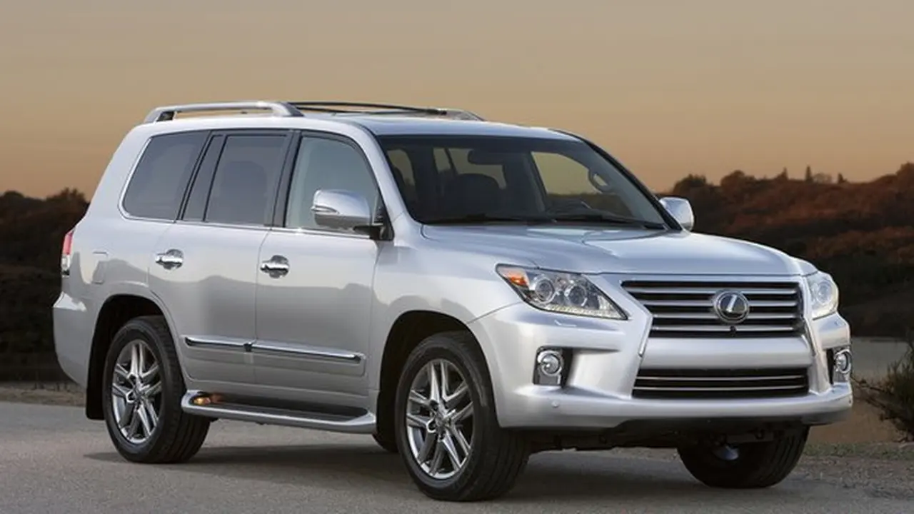 Lexus LX Diesel Bakal Usik Mercedes Benz GL Class