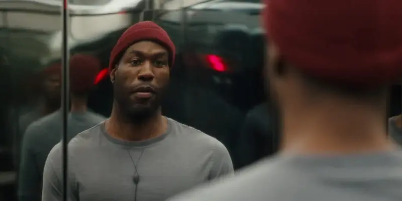 Yahya Abdul-Mateen II sebagai Anthony McCoy dalam Candyman, 2021. (IMDb)