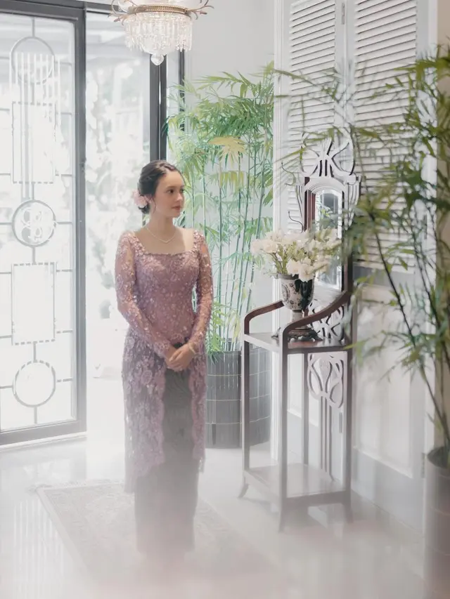 5 Inspirasi Kebaya Modern dari Artis yang Lamaran di 2024, Terbaru Febby Rastanty
