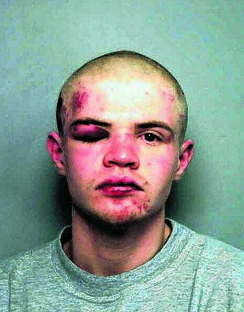 Stephens, pria 23 tahun yang baru saja dibebaskan dari penjara dan harus kembali dikurung dipenjara | Photo: Copyright metro.co.uk