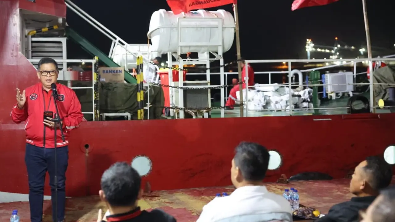 DPP PDIP melepas Kapal Rumah Sakit Apung Laksamana Malahayati menuju lokasi bencana gempa bumi di Nusa Tenggara Timur (NTT).