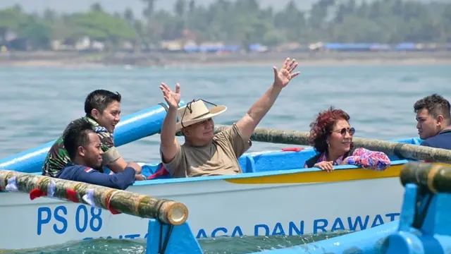 Susi Pudjiastuti dan Prabowo