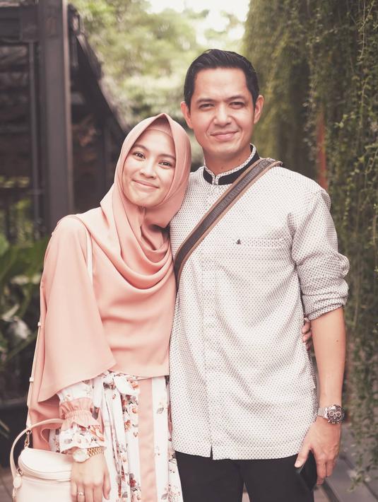 Dude Harlino dan Alyssa Soebandono Punya Waktu Khusus untuk Curhat