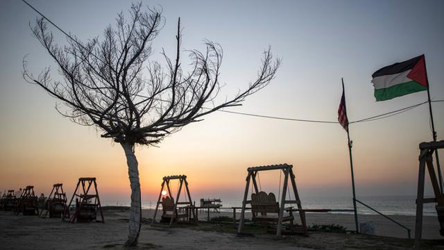 FOTO: Suasana Sepi Jalur Gaza saat Kembali Lockdown