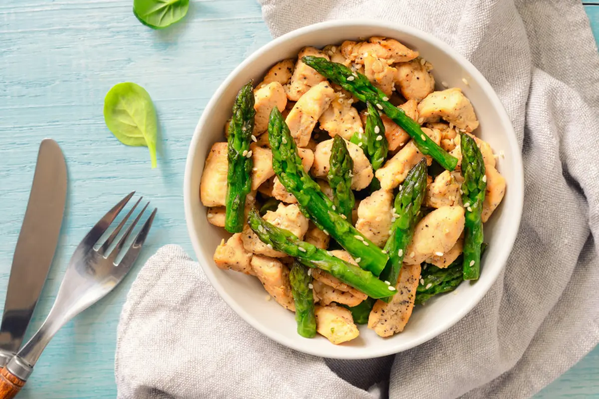 tumis sayur asparagus ayam